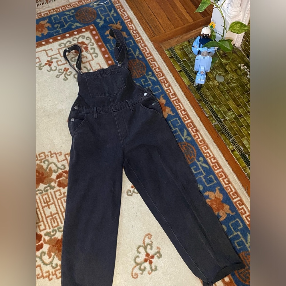 Levi’s Baggy Overalls Black, NWT